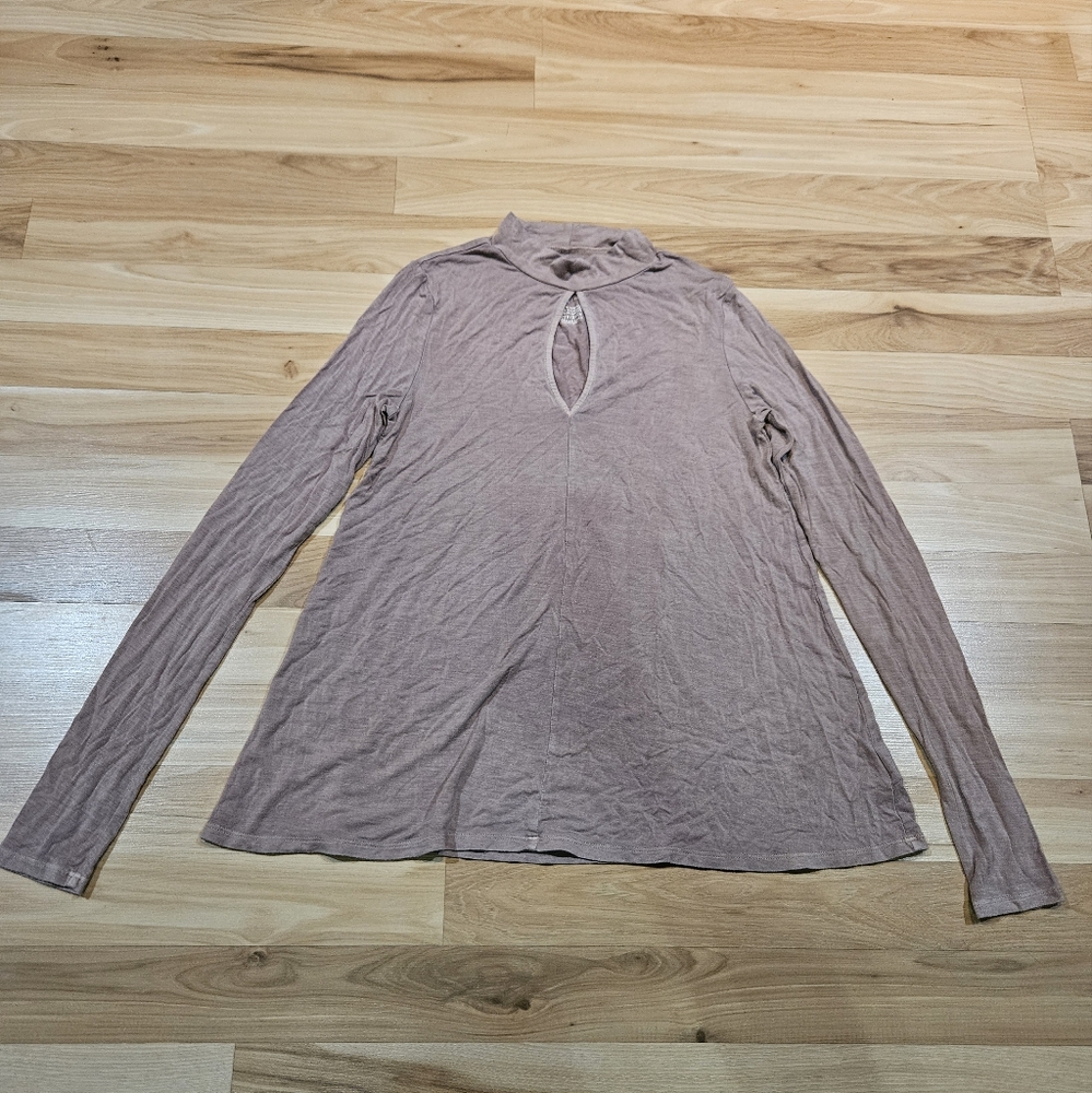 American Eagle soft & sexy keyhole long sleeve tee